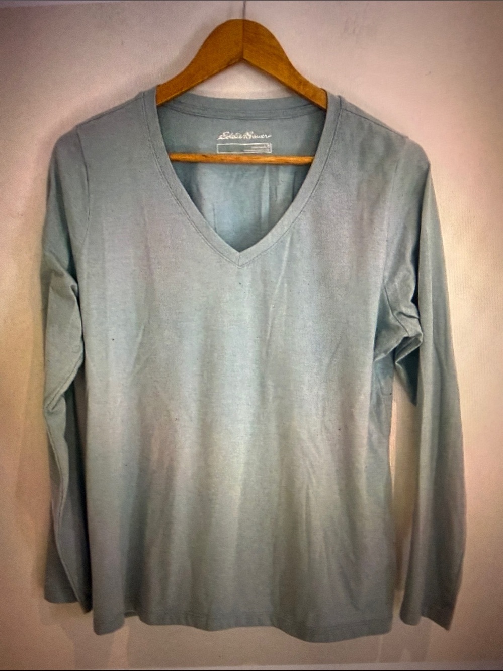 Eddie Bauer Woman Blue V Neck Long Sleeve Pullover T Shirt Size L
